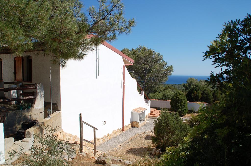 Apartments Casa Vacanze Porto Pino Esterno foto